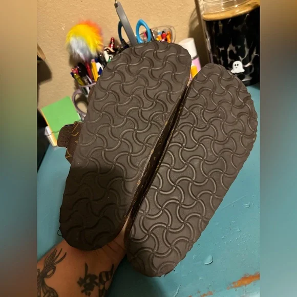 Sandals - Picture 5 of 5